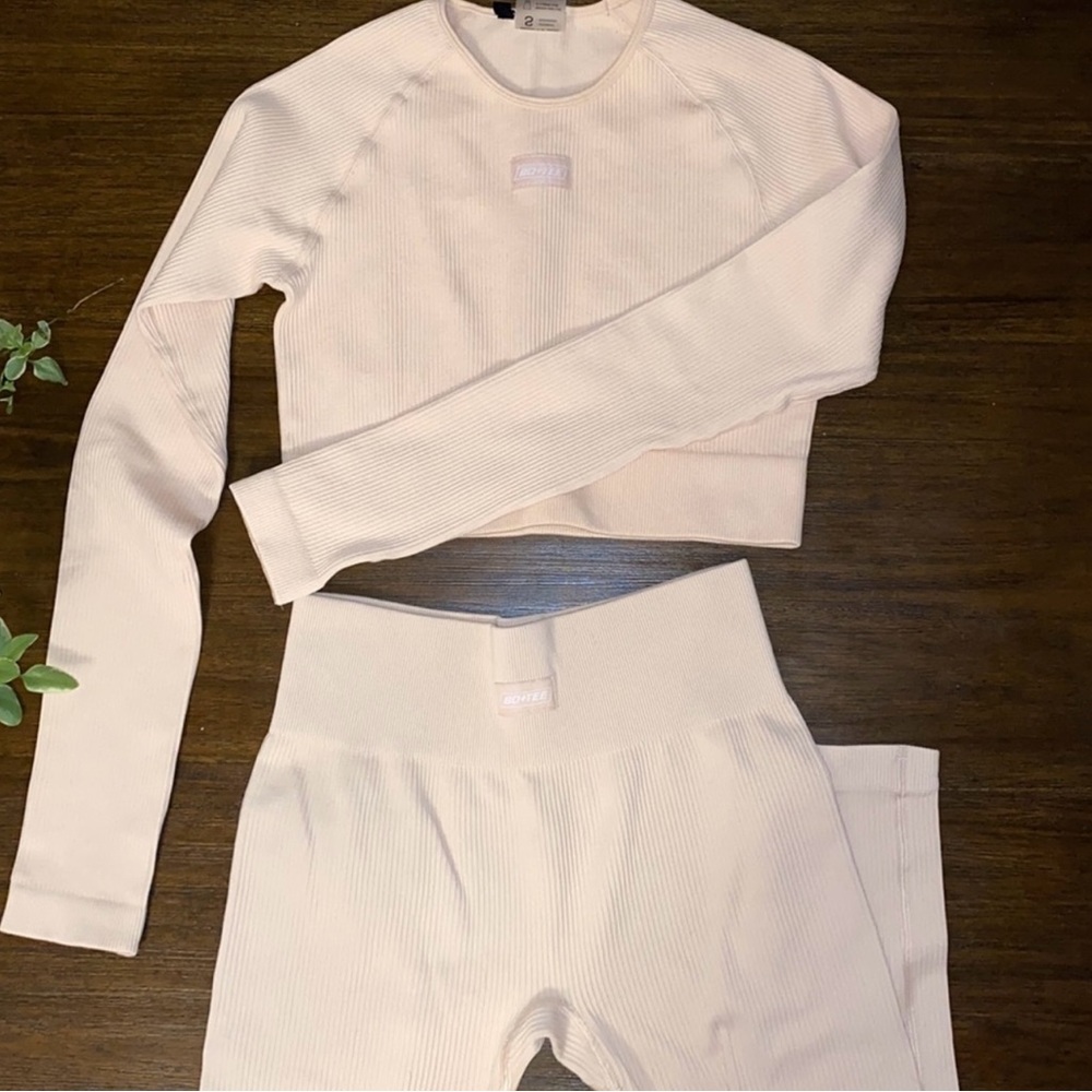 Bo+tee long sleeve cream workout set